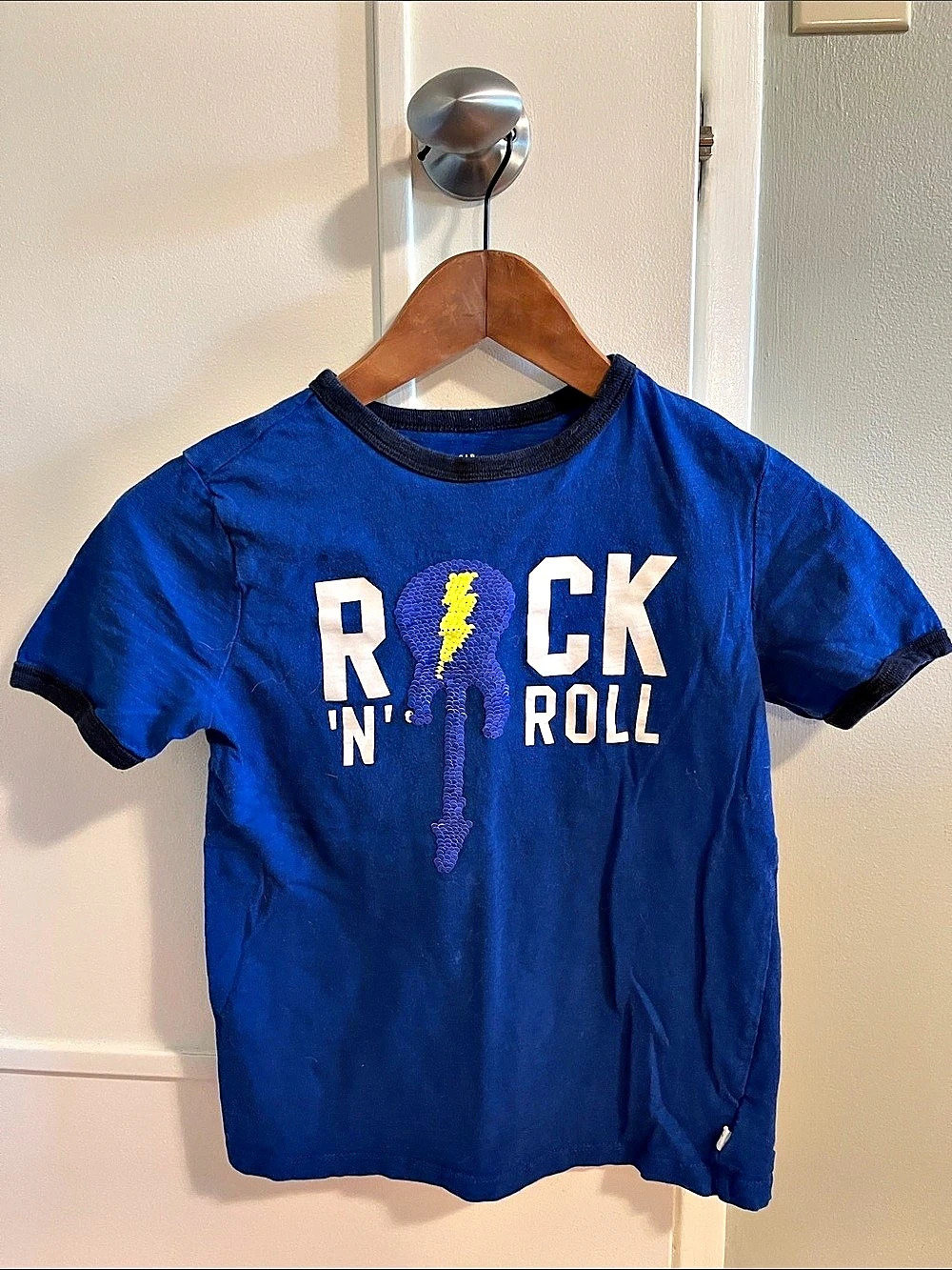 Gap Boys Blue Graphic Tee Size 10-11 Like New